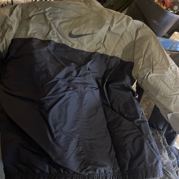 Nike parka. Reversible! Navy & gray with white stripe. Like new! L-XL - Picture 2 of 4